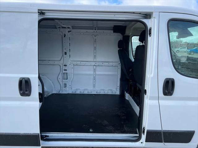 2026 Ram ProMaster Cargo Van Tradesman Low Roof 136" WB w/Pass Seat