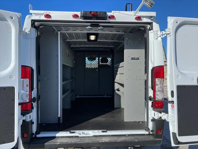 2026 Ram ProMaster Cargo Van Tradesman Low Roof 136" WB w/Pass Seat