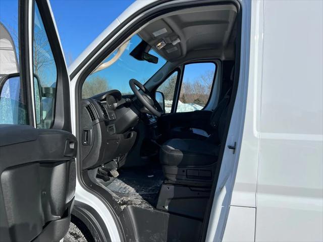 2026 Ram ProMaster Cargo Van Tradesman Low Roof 136" WB w/Pass Seat