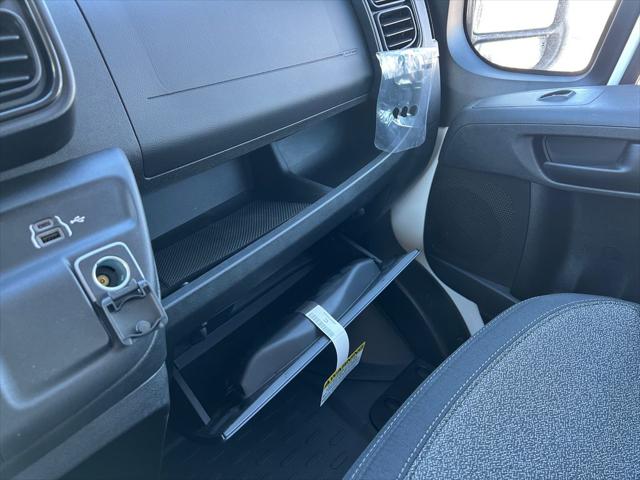 2026 Ram ProMaster Cargo Van Tradesman Low Roof 136" WB w/Pass Seat