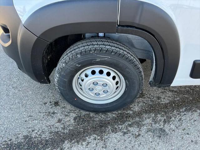 2026 Ram ProMaster Cargo Van Tradesman Low Roof 136" WB w/Pass Seat