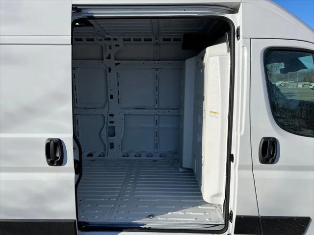 2026 Ram ProMaster Cargo Van Tradesman High Roof 159" WB EXT w/Pass Seat