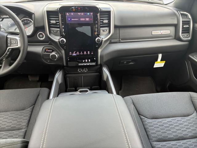 2026 RAM Ram 1500 RAM 1500 LONE STAR CREW CAB 4X2 57 BOX