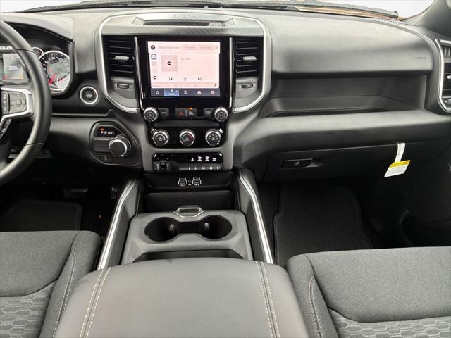 2026 RAM Ram 1500 RAM 1500 LONE STAR CREW CAB 4X2 57 BOX