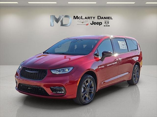 2026 Chrysler Pacifica Select AWD