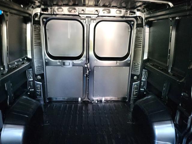 2026 Ram ProMaster Cargo Van Tradesman Low Roof 118" WB w/Pass Seat