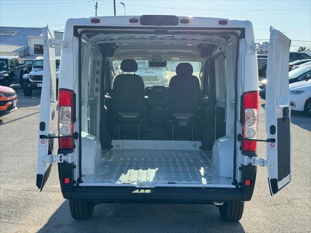 2026 Ram ProMaster Cargo Van Tradesman Low Roof 118" WB w/Pass Seat