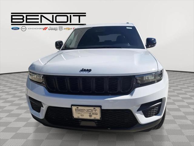 2025 Jeep Grand Cherokee GRAND CHEROKEE ALTITUDE 4X2 2025 Jeep Grand Cherokee GRAND CHEROKEE ALTITUDE 4X2