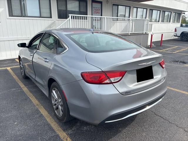 2017 Chrysler 200 Limited Platinum