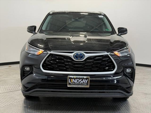 2022 Toyota Highlander Hybrid XLE