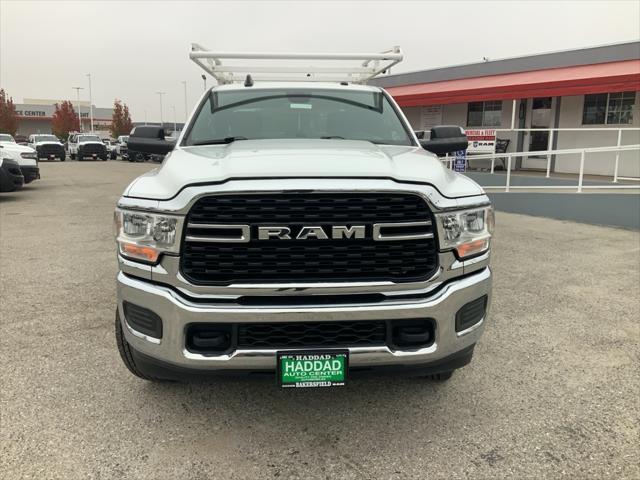 2022 RAM 3500 Big Horn Crew Cab 4x4 8 Box
