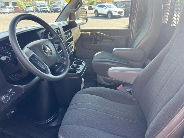 2024 Chevrolet Express Cargo RWD 2500 Regular Wheelbase WT