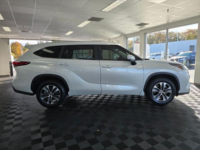 2023 Toyota Highlander XLE 2023 Toyota Highlander XLE