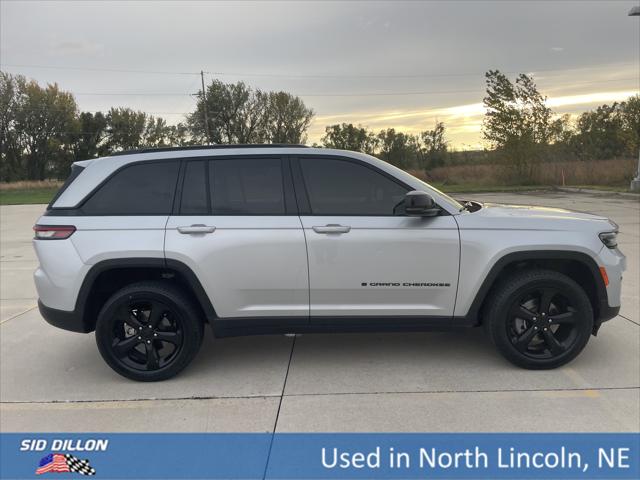 2023 Jeep Grand Cherokee Altitude 4x4 2023 Jeep Grand Cherokee Altitude 4x4