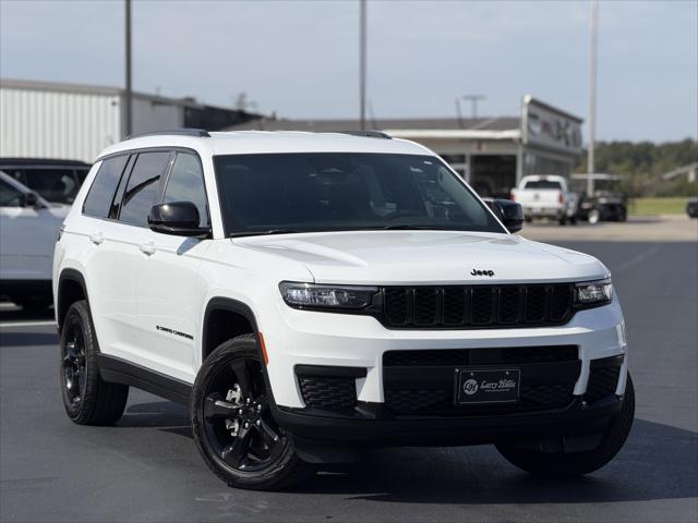 2023 Jeep Grand Cherokee L Altitude 4x4 2023 Jeep Grand Cherokee L Altitude 4x4