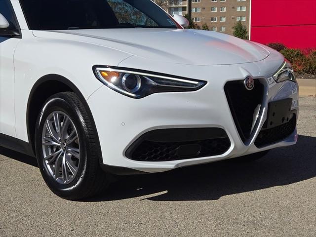 2022 Alfa Romeo Stelvio Sprint AWD 2022 Alfa Romeo Stelvio Sprint AWD