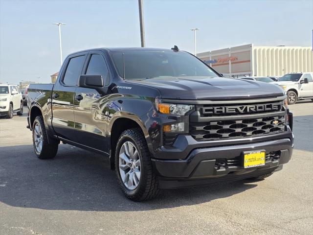 2022 Chevrolet Silverado 1500 2WD Crew Cab Short Bed Custom 2022 Chevrolet Silverado 1500 2WD Crew Cab Short Bed Custom