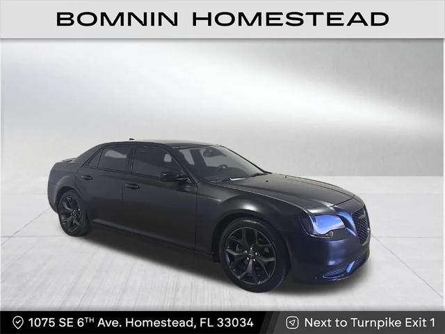 2021 Chrysler 300 Touring