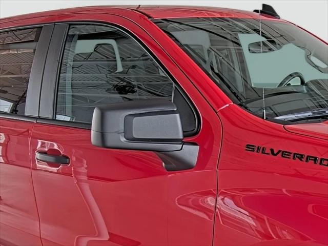 2025 Chevrolet Silverado 1500 4WD Crew Cab Short Bed Custom