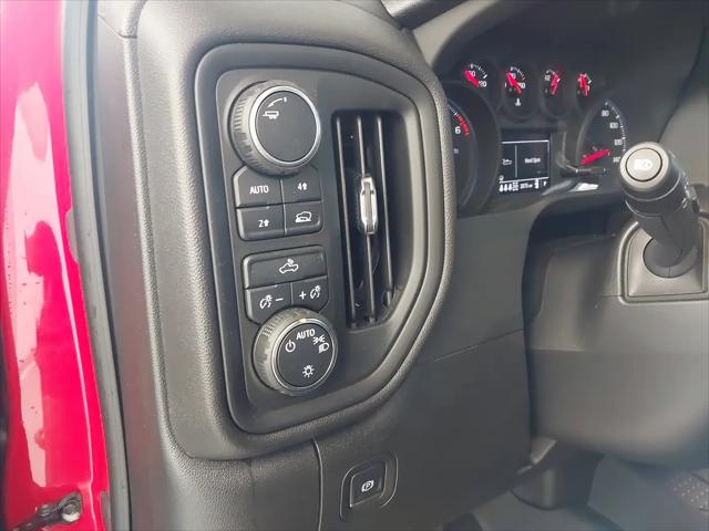 2025 Chevrolet Silverado 1500 4WD Crew Cab Short Bed Custom
