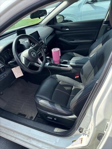 2022 Nissan Altima SR FWD