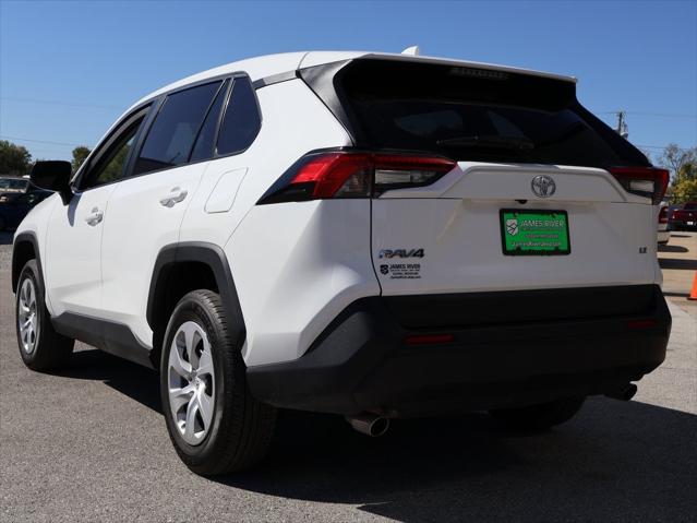 2025 Toyota RAV4 LE 2025 Toyota RAV4 LE