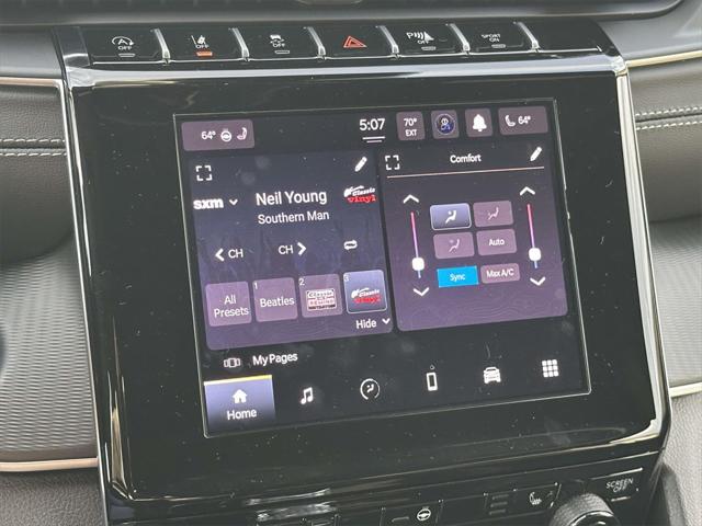 2025 Jeep Grand Cherokee GRAND CHEROKEE LAREDO X 4X4 2025 Jeep Grand Cherokee GRAND CHEROKEE LAREDO X 4X4