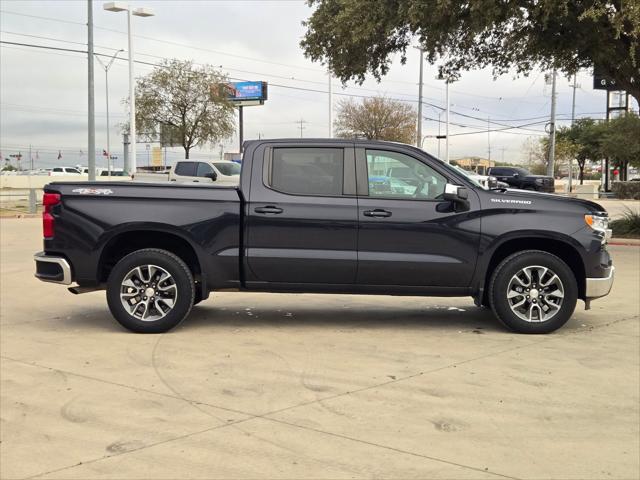 2023 Chevrolet Silverado 1500 4WD Crew Cab Standard Bed LT