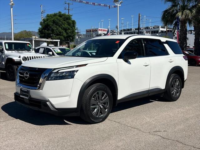 2024 Nissan Pathfinder S FWD 2024 Nissan Pathfinder S FWD