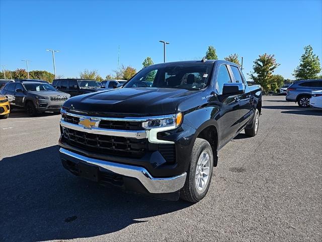2023 Chevrolet Silverado 1500 4WD Crew Cab Standard Bed LT