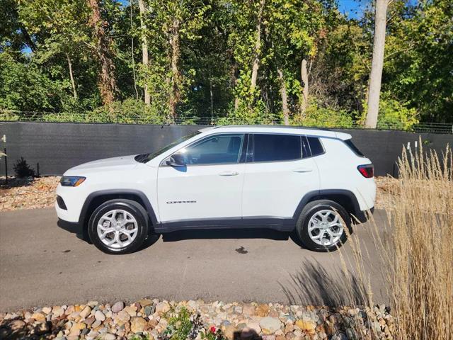 2024 Jeep Compass Latitude 4x4 2024 Jeep Compass Latitude 4x4
