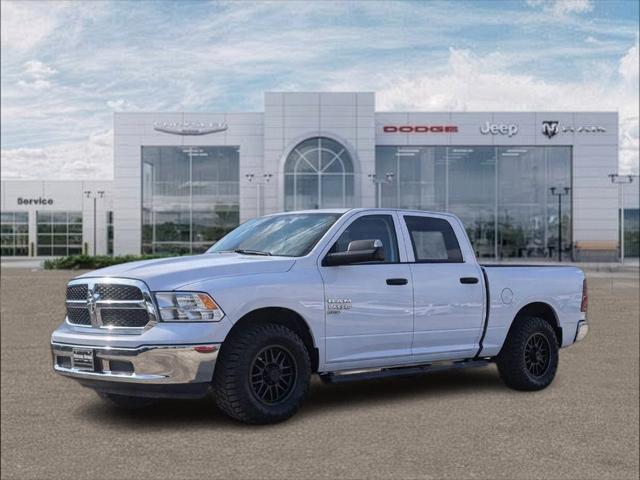 2023 RAM 1500 Classic SLT Crew Cab 4x4 57 Box