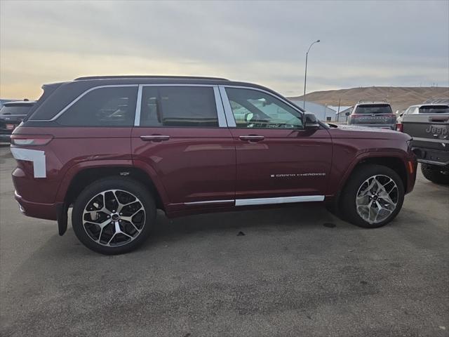 2025 Jeep Grand Cherokee GRAND CHEROKEE SUMMIT RESERVE 4X4
