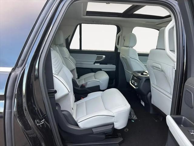 2025 Ford Expedition Platinum MAX