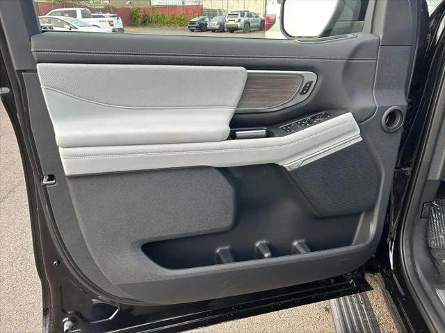 2025 Ford Expedition Platinum MAX