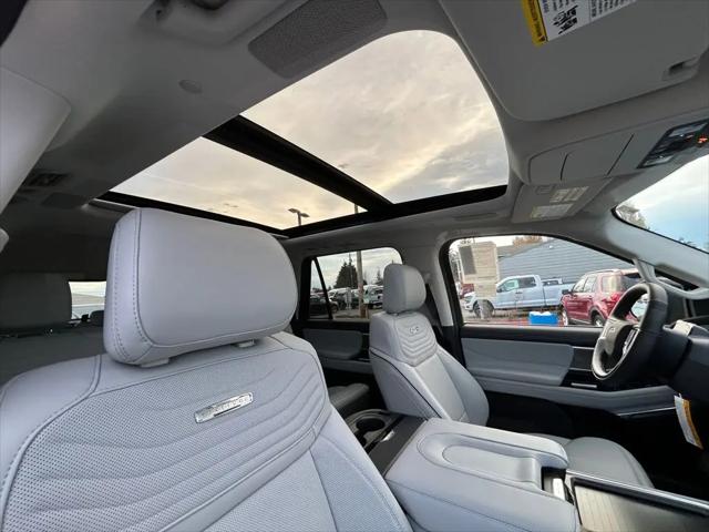 2025 Ford Expedition Platinum MAX