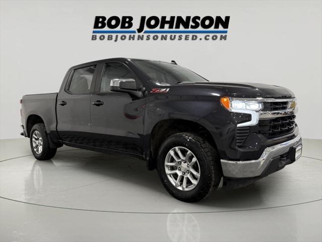 2023 Chevrolet Silverado 1500 4WD Crew Cab Standard Bed LT