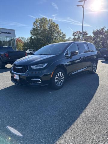 2024 Chrysler Pacifica Hybrid Select 2024 Chrysler Pacifica Hybrid Select