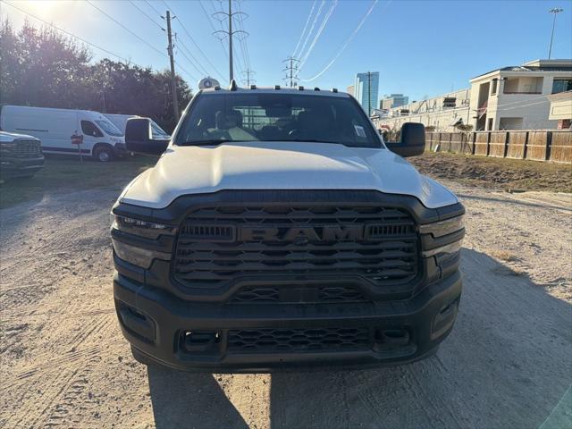 2026 RAM Ram 3500 Chassis Cab RAM 3500 TRADESMAN CREW CAB CHASSIS 4X4 60 CA