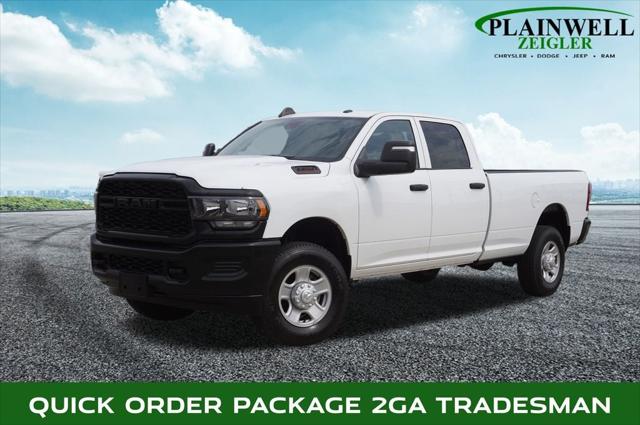2023 RAM 3500 Tradesman Crew Cab 4x4 8 Box