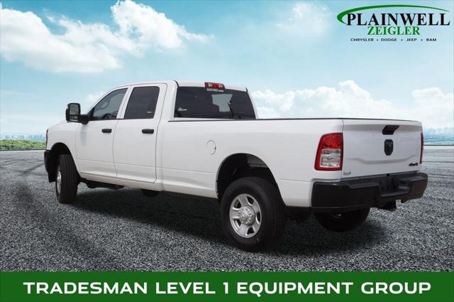 2023 RAM 3500 Tradesman Crew Cab 4x4 8 Box