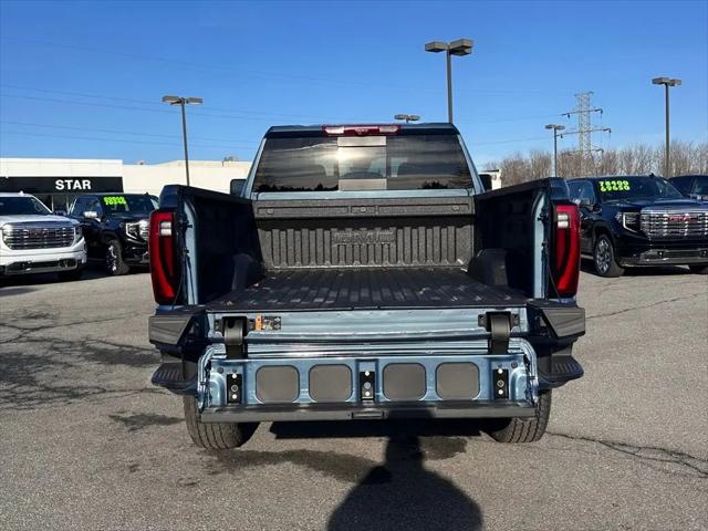 2026 GMC Sierra 2500HD Crew Cab, Standard Bed, Denali, 4WD