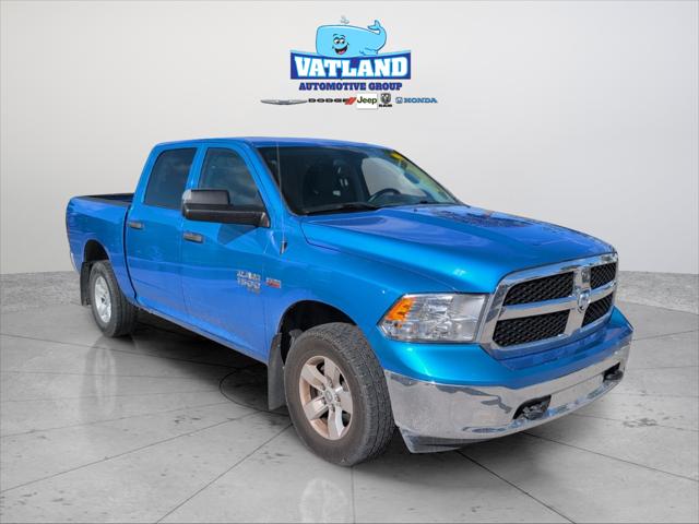 2022 RAM 1500 Classic Tradesman Crew Cab 4x4 57 Box 2022 RAM 1500 Classic Tradesman Crew Cab 4x4 57 Box