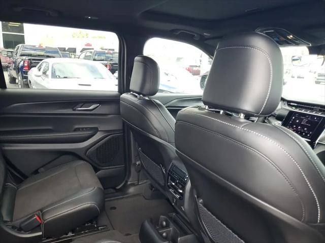 2025 Jeep Grand Cherokee L Altitude X 4x4