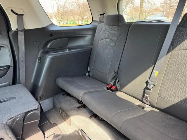 2016 GMC Acadia SLE-2