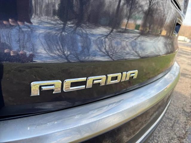 2016 GMC Acadia SLE-2