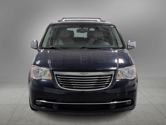 2016 Chrysler Town and Country Touring-L Anniversary Edition