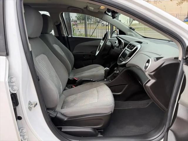 2020 Chevrolet Sonic FWD Hatchback 1FL 5-Door