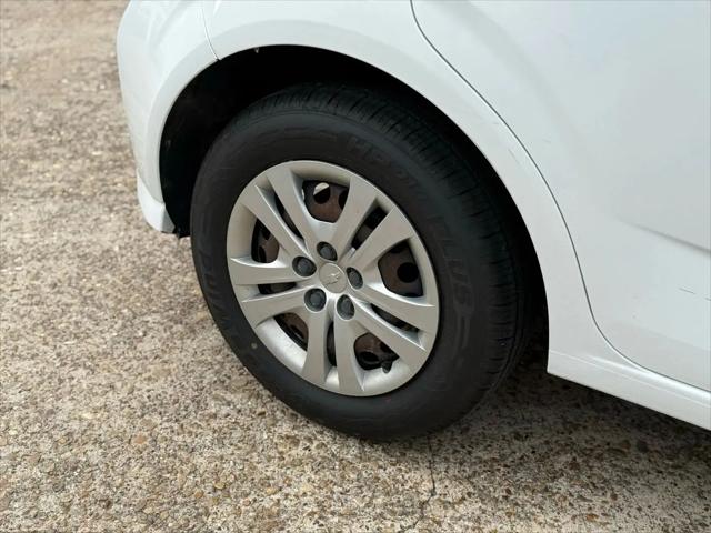 2020 Chevrolet Sonic FWD Hatchback 1FL 5-Door