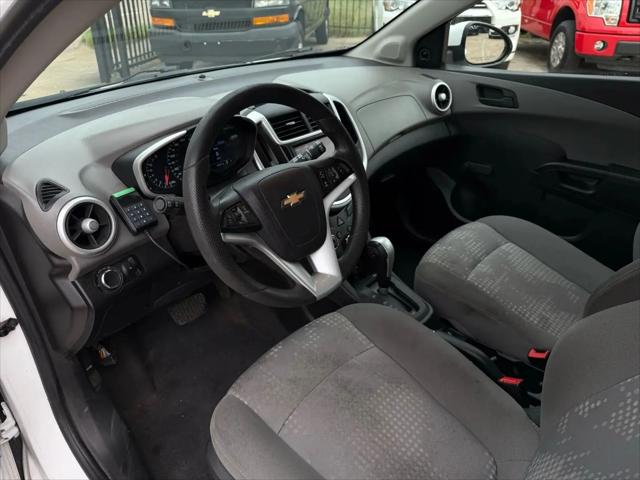 2020 Chevrolet Sonic FWD Hatchback 1FL 5-Door